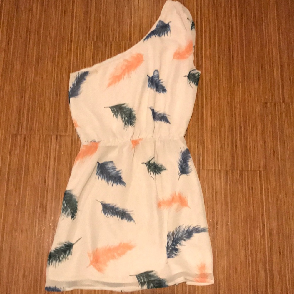 Rory Beca (Forever 21) off the shoulder dress